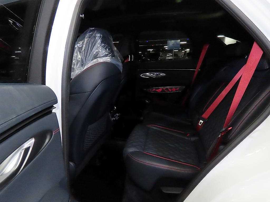 제네시스 GV70 2.5T 2WD 스포츠 - 이미지 7