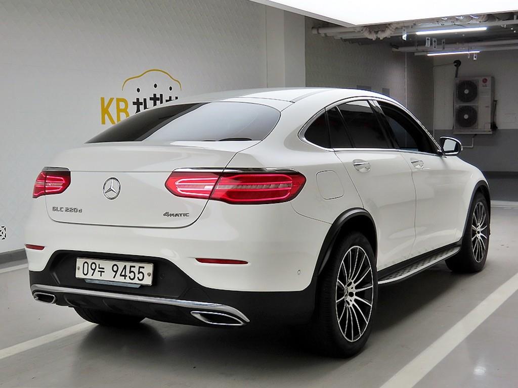 벤츠 GLC클래스 GLC 220d 4매틱 쿠페 프리미엄 - 이미지 20