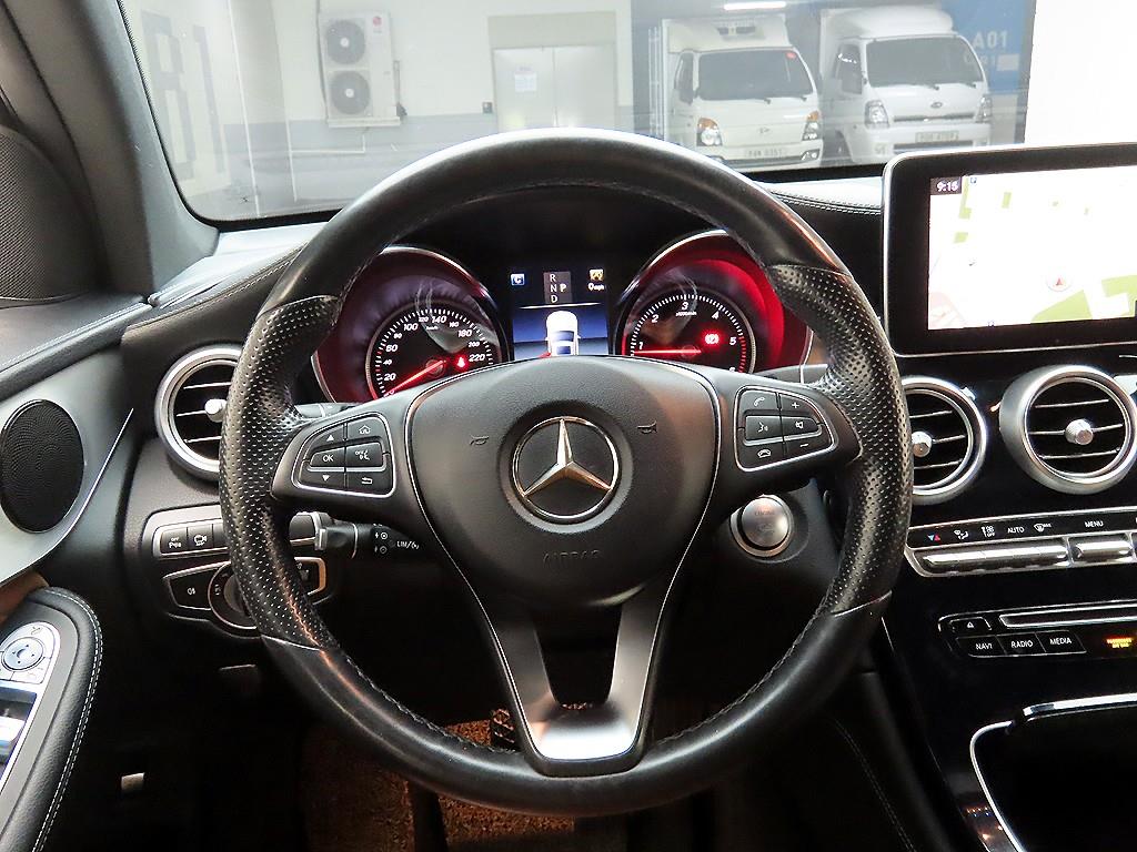 벤츠 GLC클래스 GLC 220d 4매틱 쿠페 프리미엄 - 이미지 2
