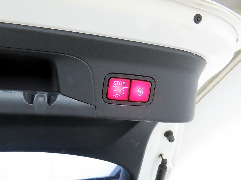 벤츠 GLC클래스 GLC 220d 4매틱 쿠페 프리미엄 - 이미지 16