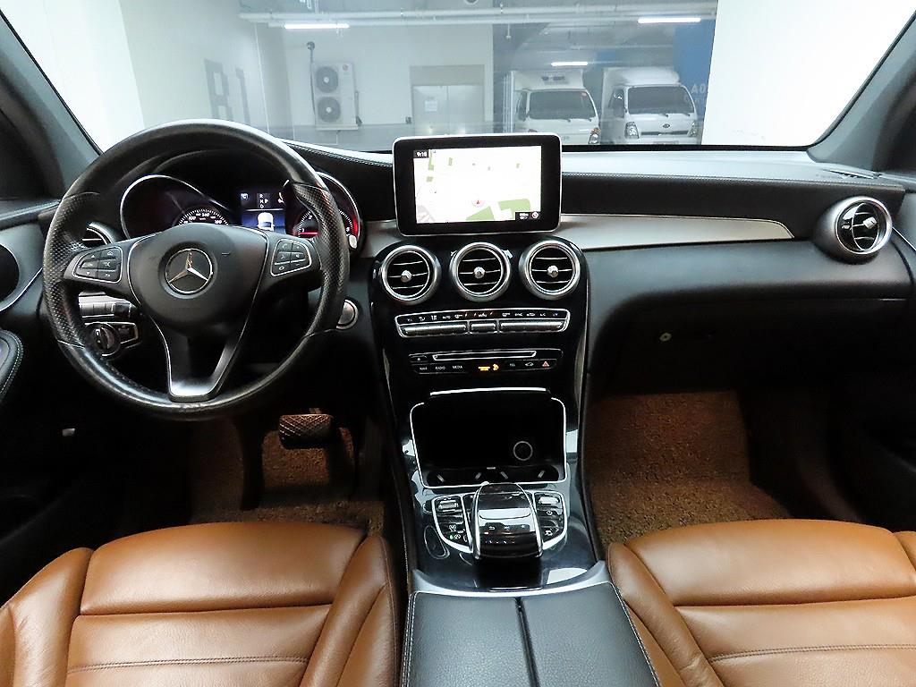 벤츠 GLC클래스 GLC 220d 4매틱 쿠페 프리미엄 - 이미지 8