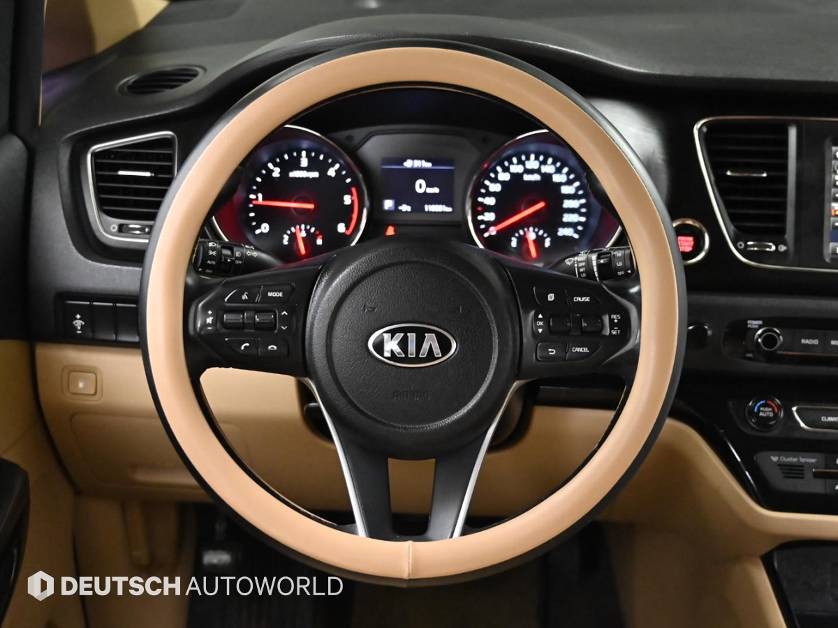 기아 더 뉴카니발 9인승 디젤 럭셔리 - 이미지 11