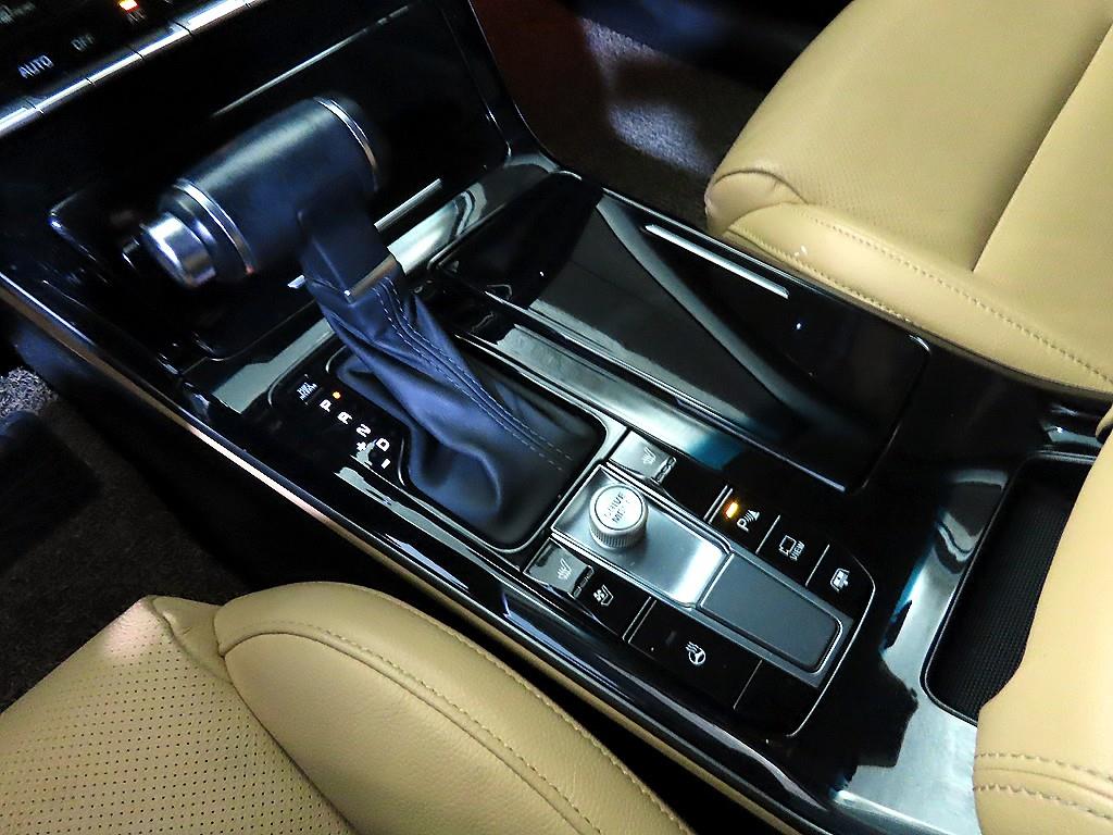 기아 K7 프리미어 2.5 GDi 프레스티지 - 이미지 16