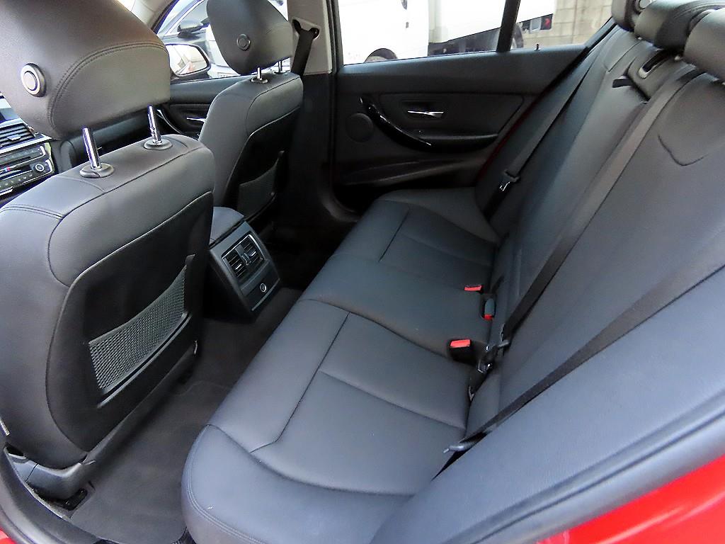 BMW 3시리즈(6세대) 320d - 이미지 9