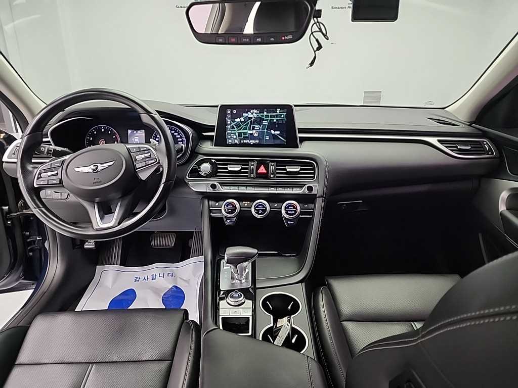 제네시스 G70 2.0T 어드밴스드 - 이미지 18