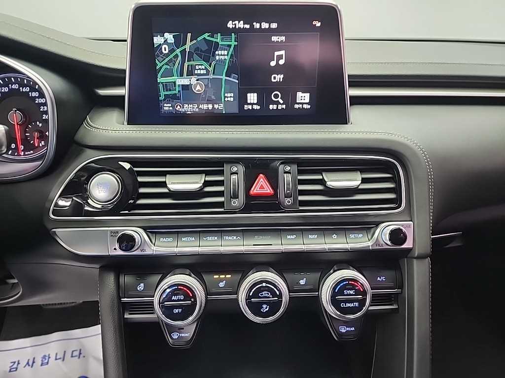 제네시스 G70 2.0T 어드밴스드 - 이미지 10