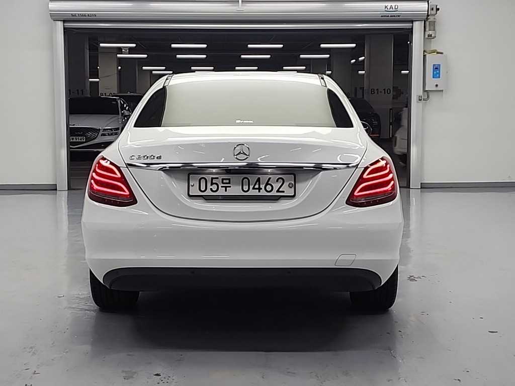 벤츠 C클래스(4세대) C200 d - 이미지 7