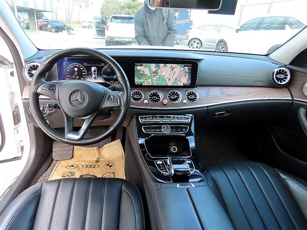 벤츠 E클래스(5세대) E300 익스클루시브 - 이미지 20