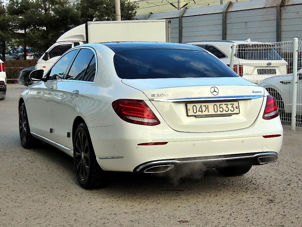 벤츠 E클래스(5세대) E300 익스클루시브 - 이미지 15