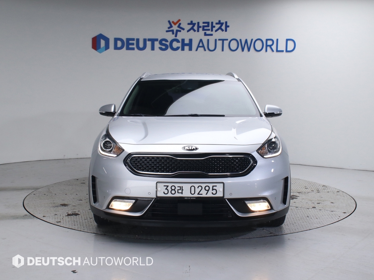 기아 니로 1.6 하이브리드 노블레스 - 이미지 2