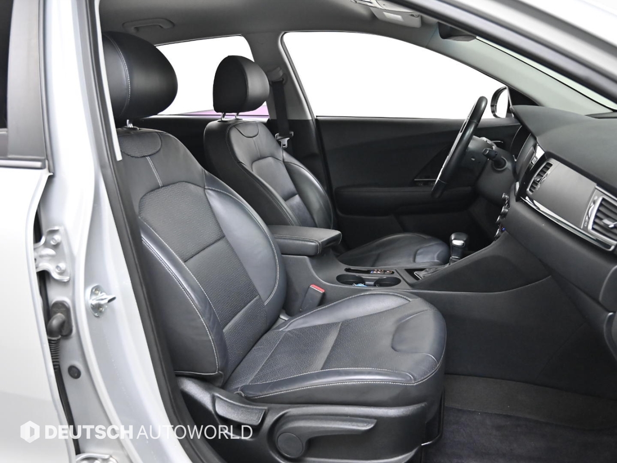 기아 니로 1.6 하이브리드 노블레스 - 이미지 14