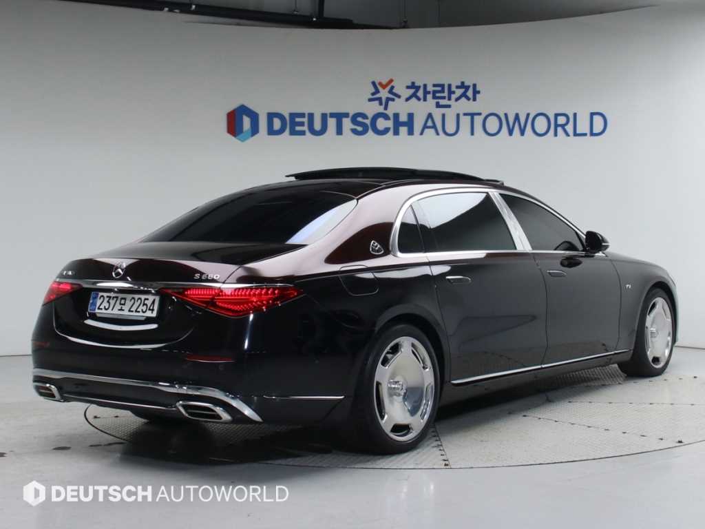 벤츠 S클래스(7세대) 마이바흐 S580 4매틱 - 이미지 13