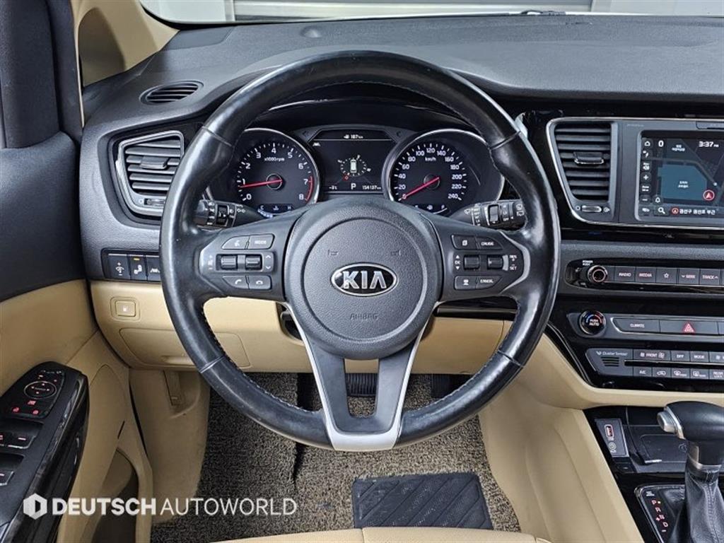 기아 더 뉴카니발 하이리무진 7인승 가솔린 프레지던트 - 이미지 3