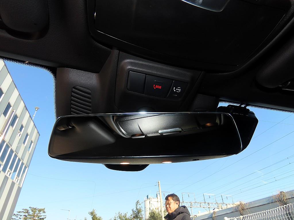 벤츠 C클래스(4세대) C200 카브리올레 - 이미지 11