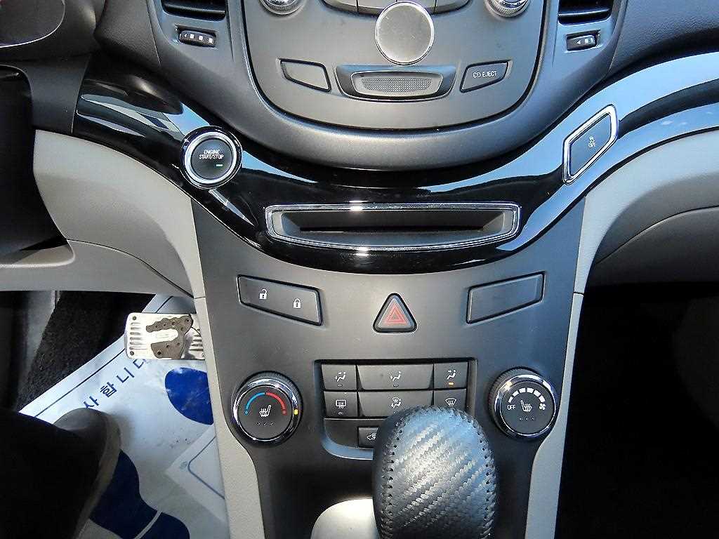 쉐보레 (대우) 올란도 2.0 디젤 플래티넘 패키지 - 이미지 7