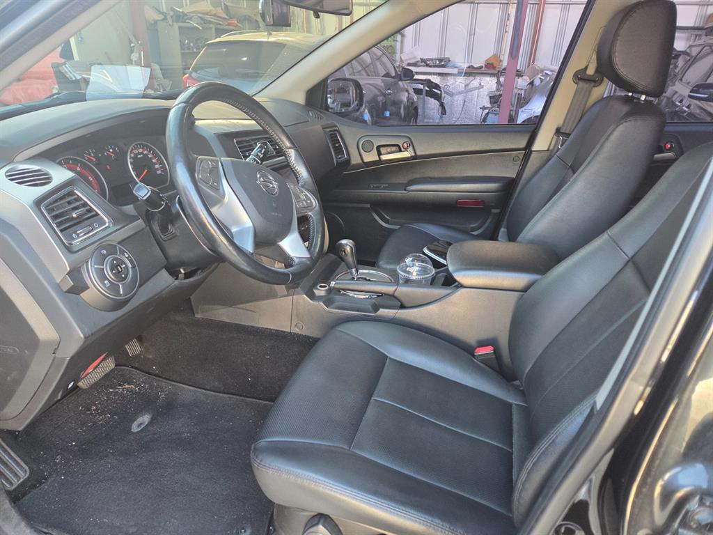 KG모빌리티(쌍용) 코란도 스포츠 CX7 4WD 익스트림 - 이미지 11