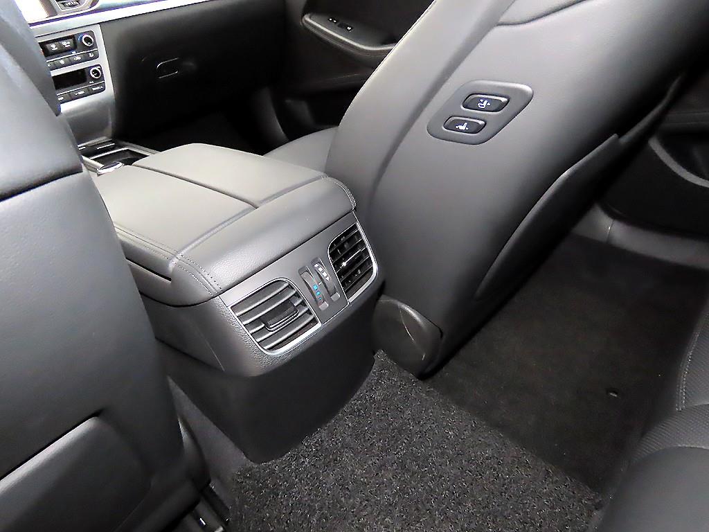 제네시스 G80 3.3 GDi AWD 프리미엄 럭셔리 - 이미지 3