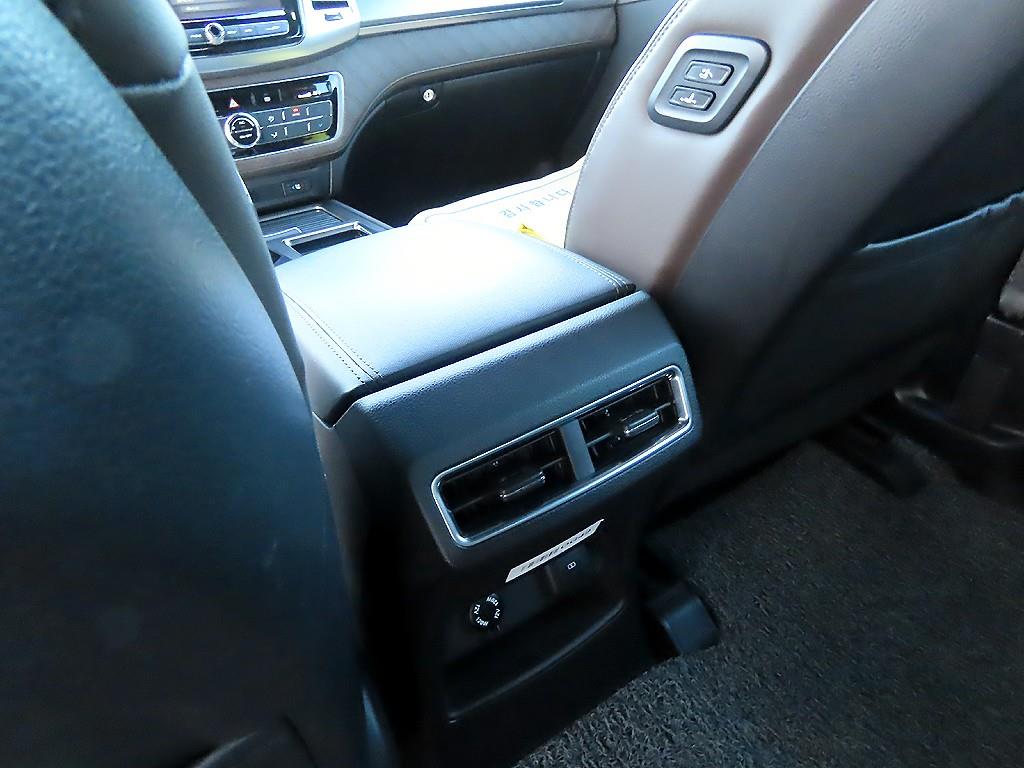 KG모빌리티(쌍용) 올 뉴렉스턴 2.2 4WD 프레스티지 - 이미지 10