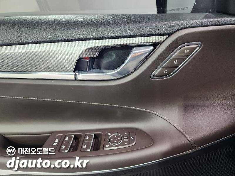 현대 더 뉴그랜저IG LPi 3.0 익스클루시브 - 이미지 4
