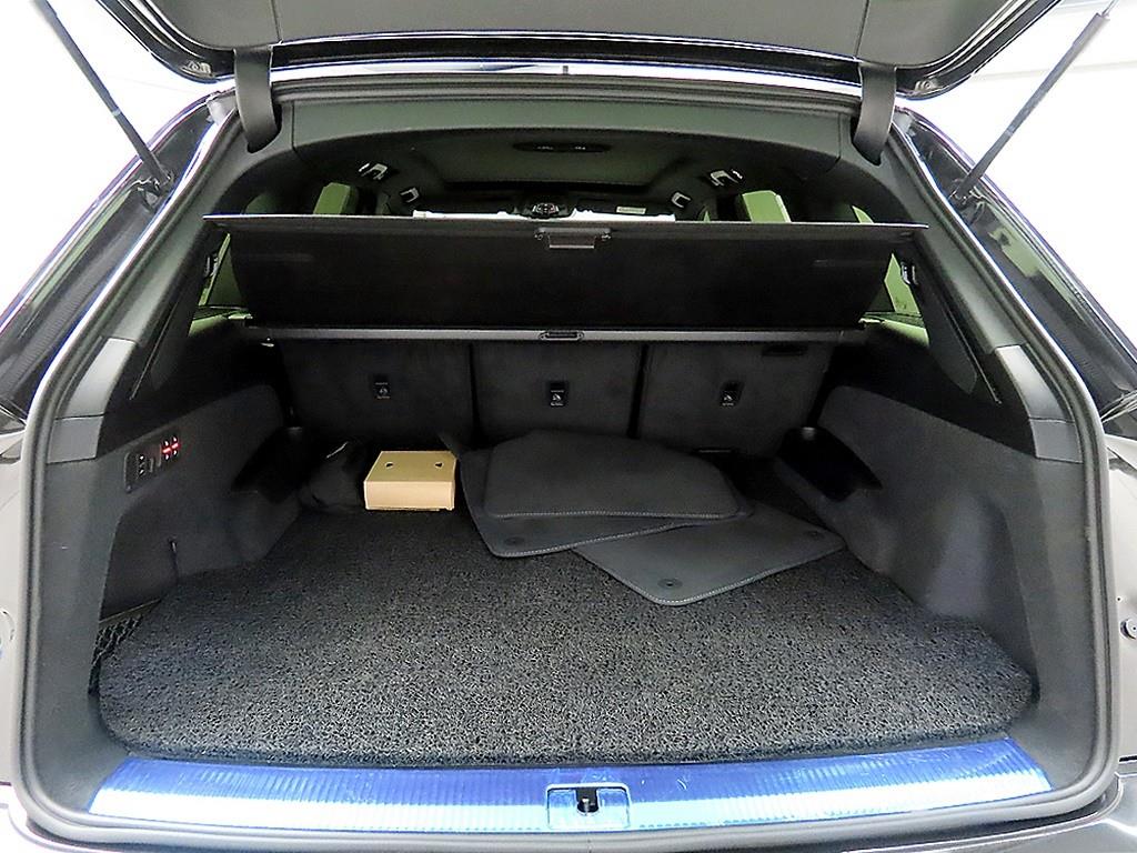 아우디 Q7(2세대) 55 TFSI 콰트로 프리미엄 - 이미지 8