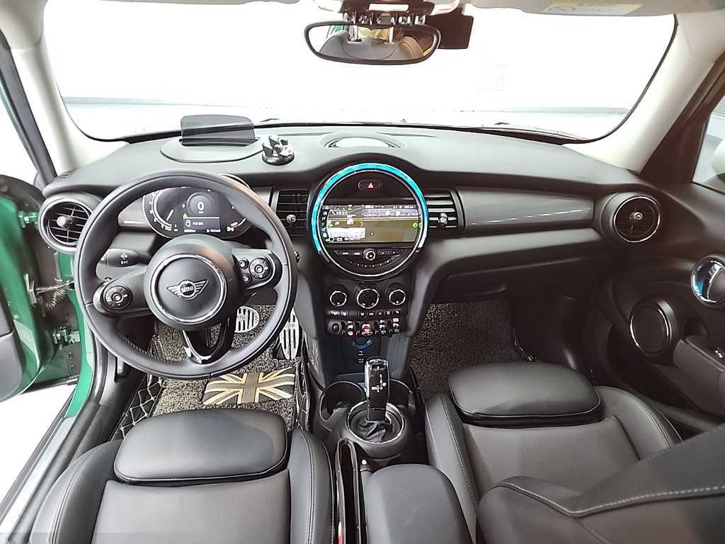 미니 쿠퍼(3세대) 5도어 1.5 하이 - 이미지 4