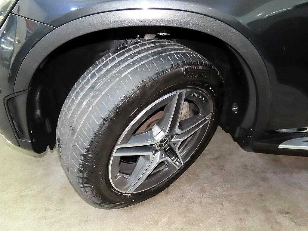 벤츠 GLC클래스 GLC 300e 4매틱 - 이미지 16