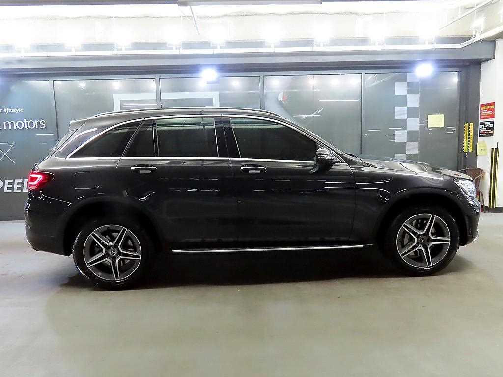 벤츠 GLC클래스 GLC 300e 4매틱 - 이미지 20