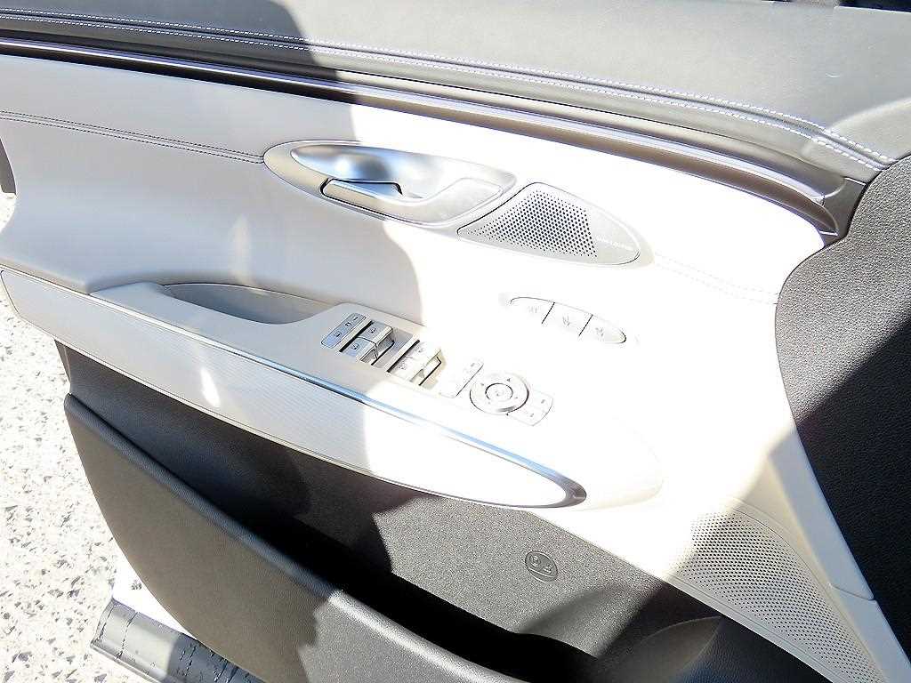 제네시스 신형 GV70 2.5T AWD 기본형 - 이미지 18