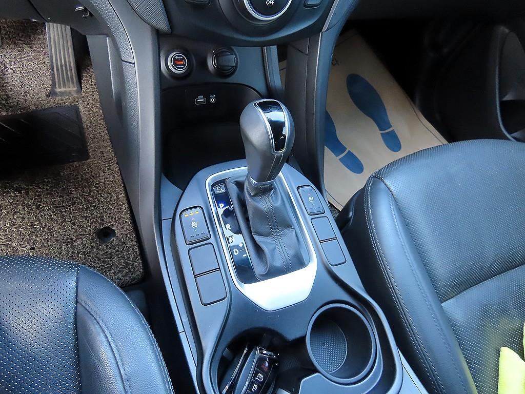 현대 싼타페 더 프라임 디젤 R2.0 2WD 익스클루시브 - 이미지 20