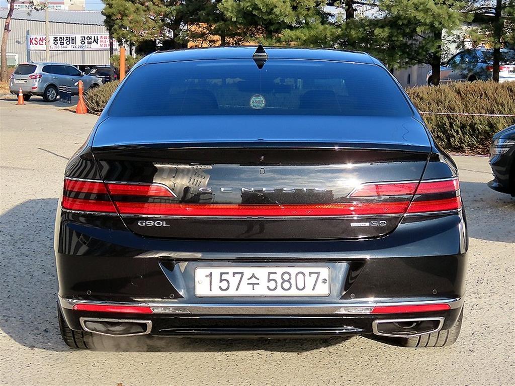 제네시스 G90 5.0 AWD 리무진 - 이미지 20