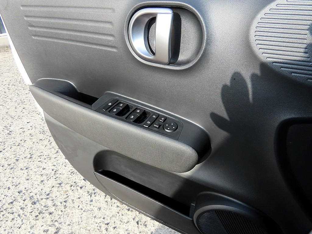 현대 캐스퍼 가솔린 1.0 디 에센셜 - 이미지 2