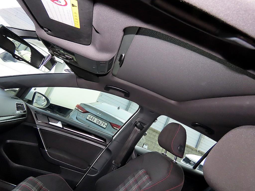 폭스바겐 골프(7세대) 2.0 GTI 익스트림 - 이미지 6