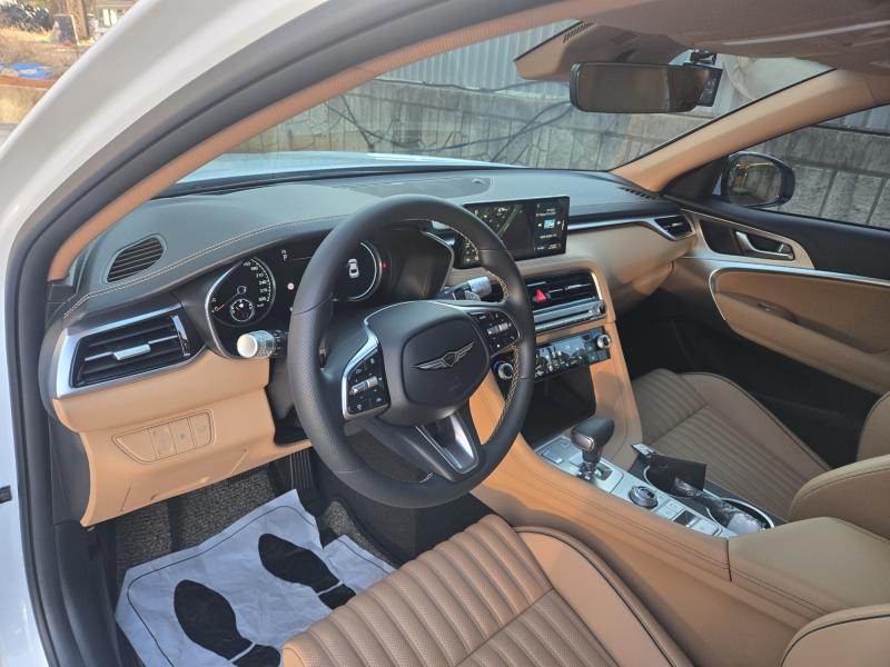제네시스 더 뉴G70 가솔린 2.5T AWD 기본형 - 이미지 3