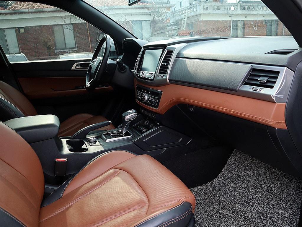 KG모빌리티(쌍용) 렉스턴 스포츠 칸 디젤 2.2 4WD 프로페셔널 S - 이미지 12