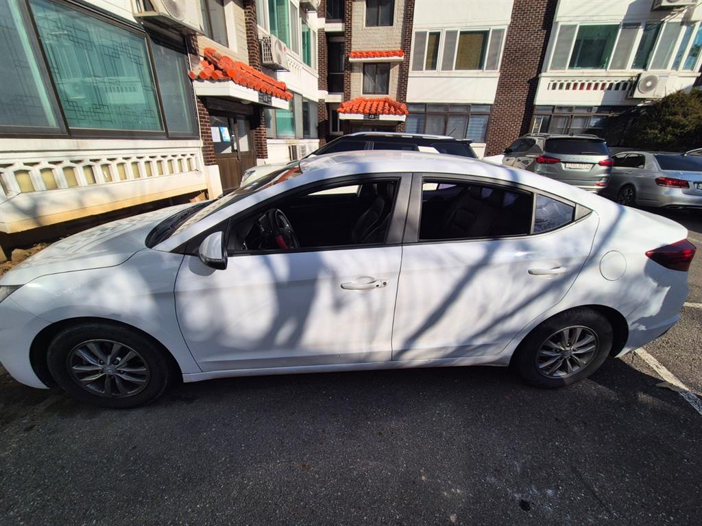 현대 더 뉴아반떼AD 1.6 가솔린 스마트 - 이미지 8