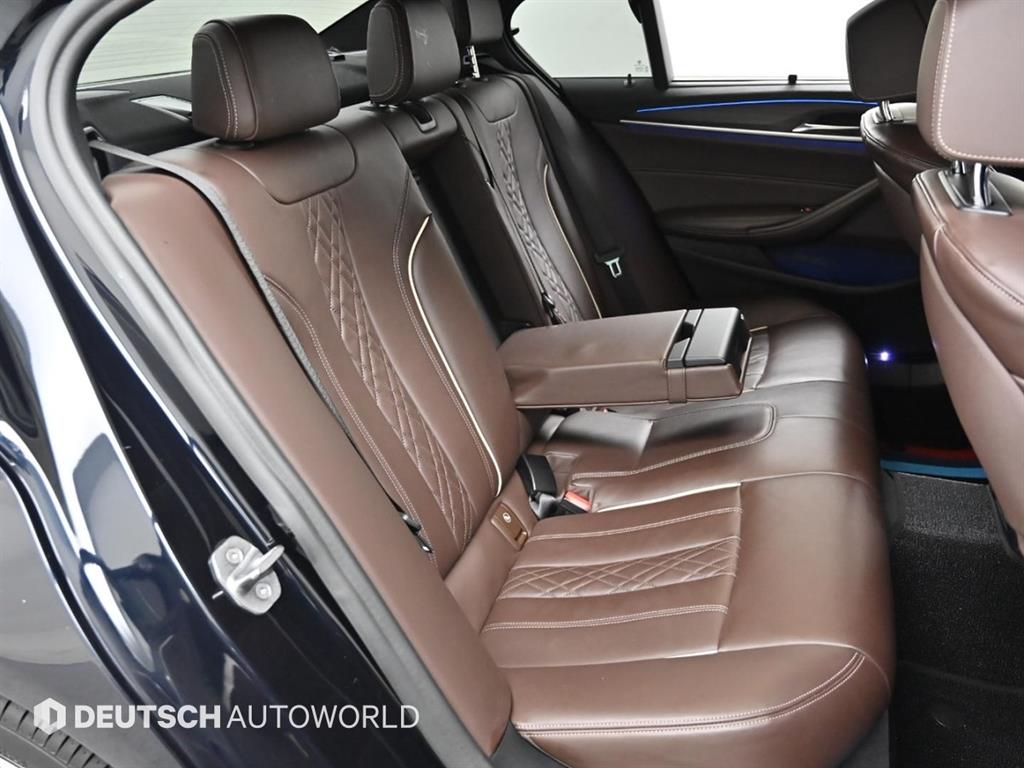 BMW 5시리즈(7세대) 530i xDrive M스포츠팩 플러스 - 이미지 9