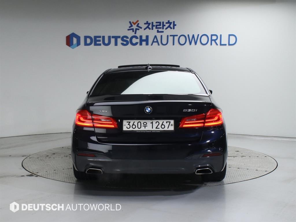 BMW 5시리즈(7세대) 530i xDrive M스포츠팩 플러스 - 이미지 7