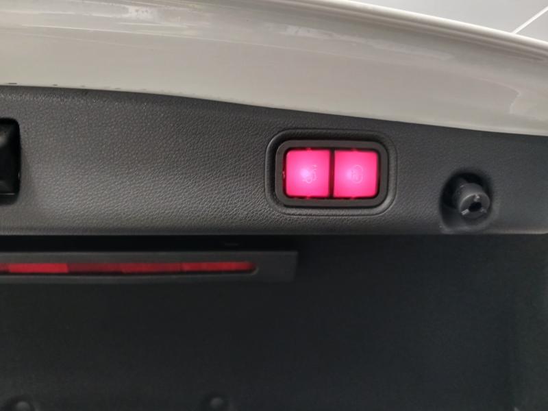 벤츠 E클래스(5세대) E250 아방가르드 - 이미지 14