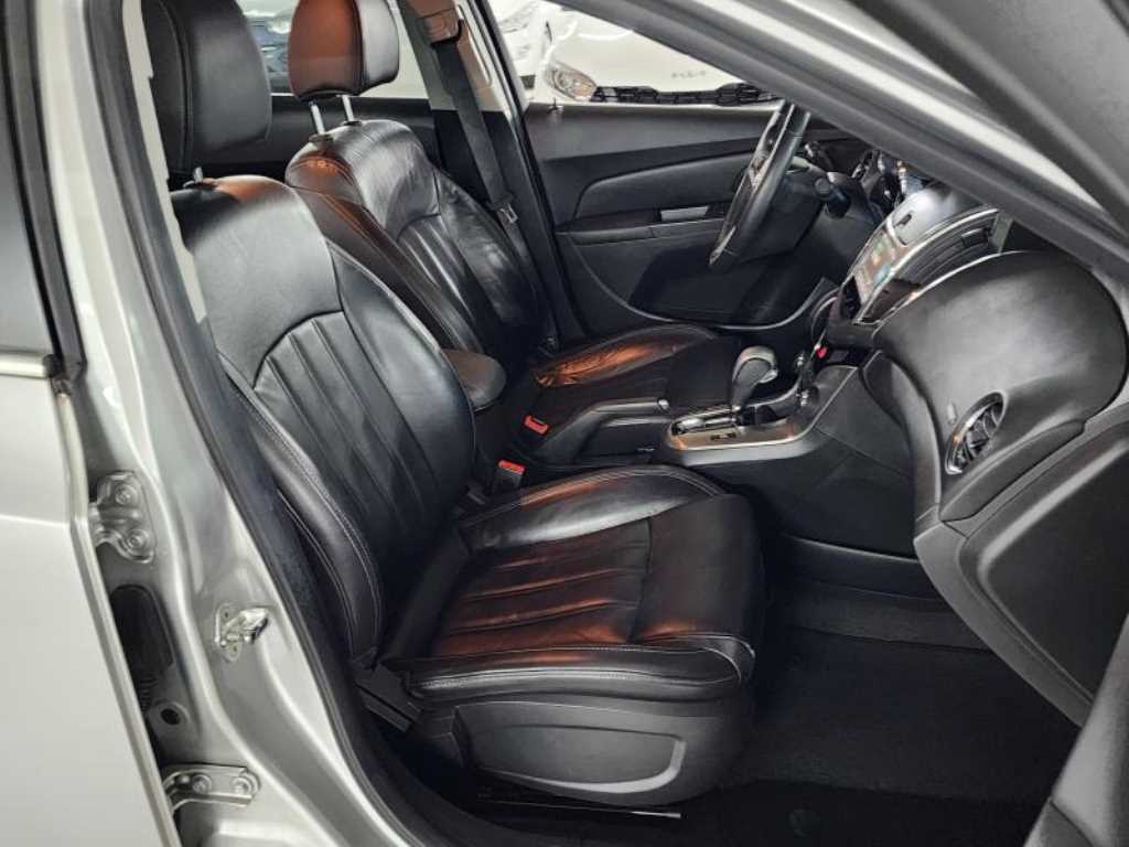 쉐보레 (대우) 크루즈 4도어 2.0 디젤 LTZ+ - 이미지 17