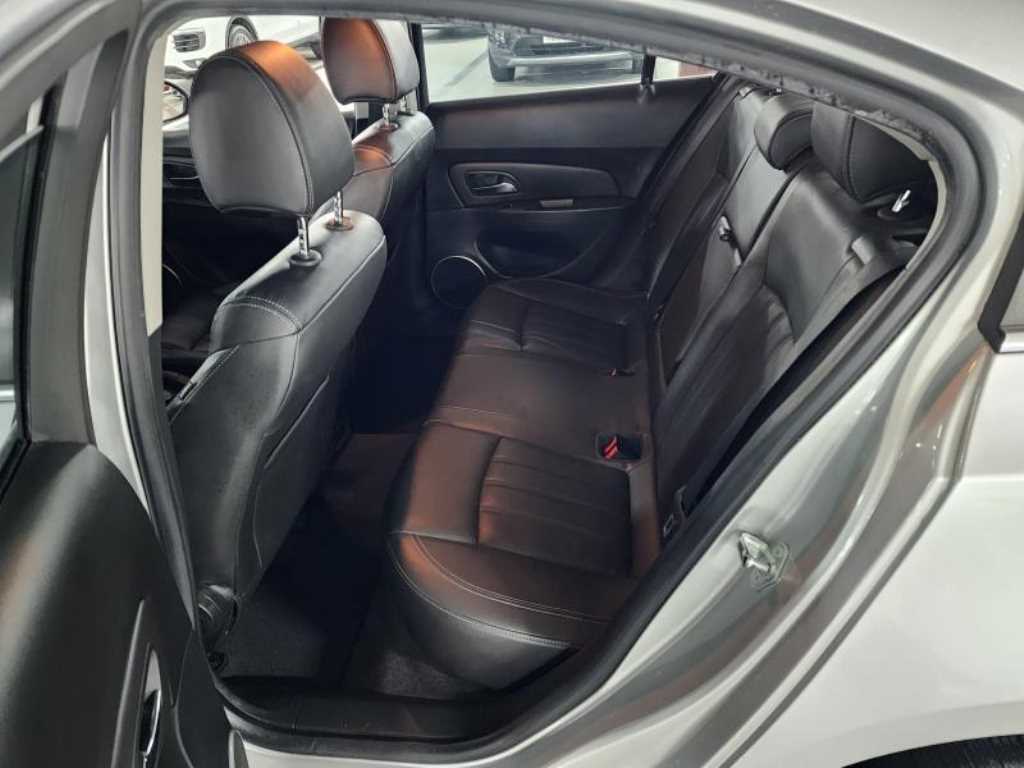 쉐보레 (대우) 크루즈 4도어 2.0 디젤 LTZ+ - 이미지 14