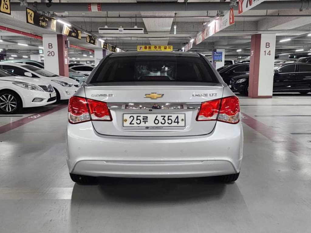 쉐보레 (대우) 크루즈 4도어 2.0 디젤 LTZ+ - 이미지 9