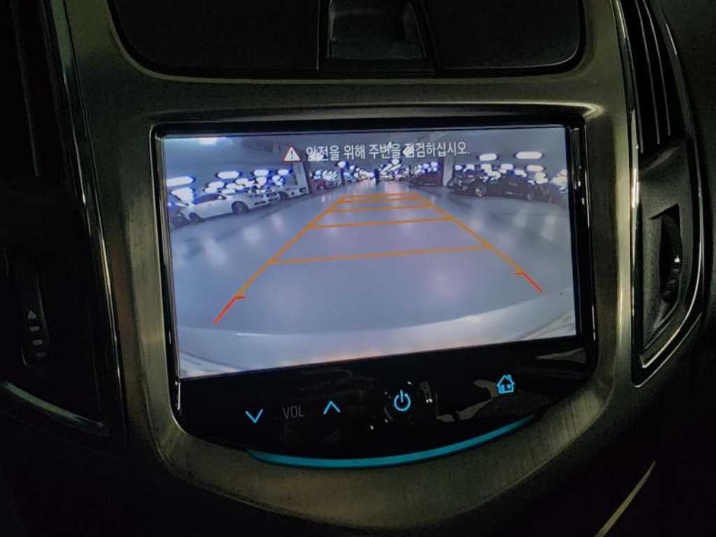 쉐보레 (대우) 크루즈 4도어 2.0 디젤 LTZ+ - 이미지 12