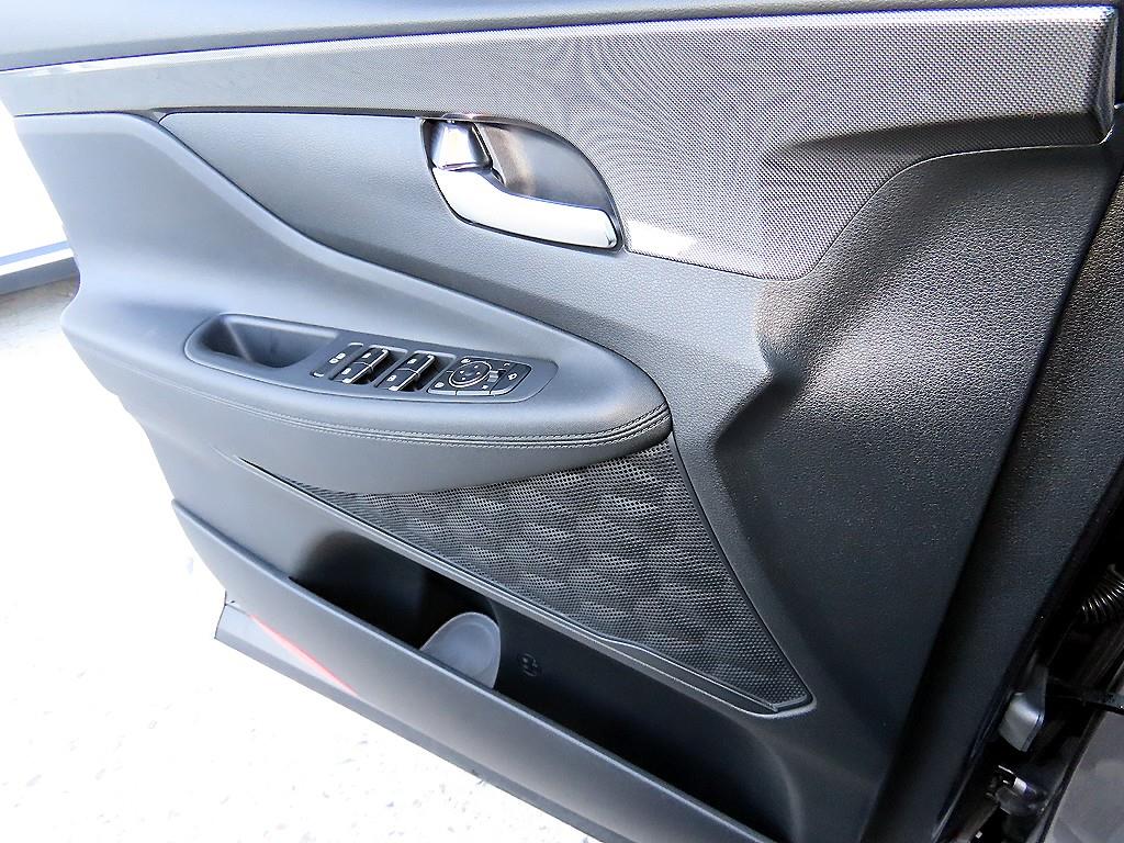 현대 더 뉴싼타페 하이브리드 1.6 HEV AWD 프레스티지 - 이미지 16