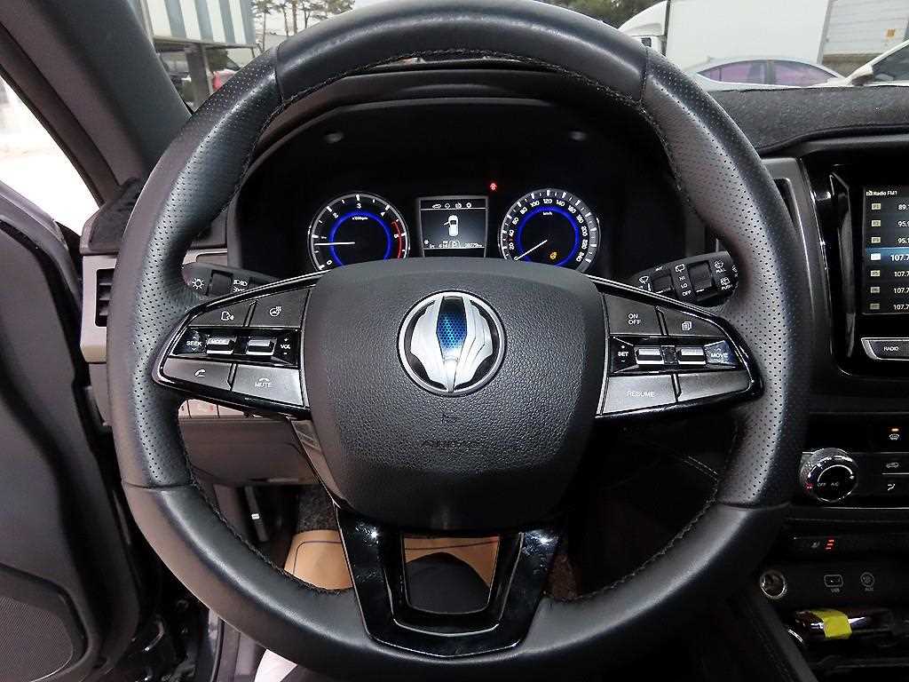 KG모빌리티(쌍용) G4 렉스턴 2.2 2WD 마제스티 - 이미지 4