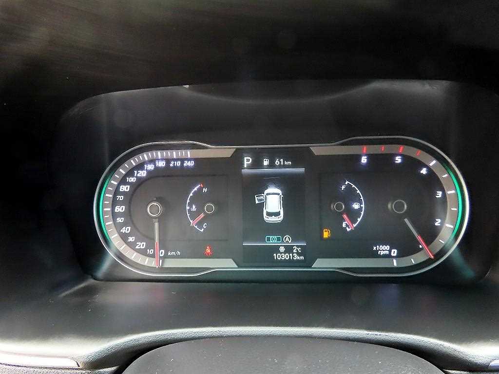 현대 더 올뉴투싼 2.0 디젤 AWD 프리미엄 - 이미지 17