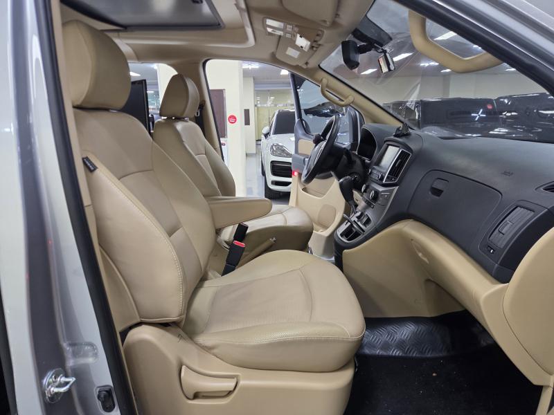 현대 더 뉴그랜드스타렉스 캠핑카 4WD - 이미지 18