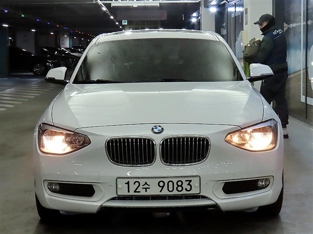 BMW 1시리즈(2세대) 5도어 118d 어반 라인 - 이미지 19