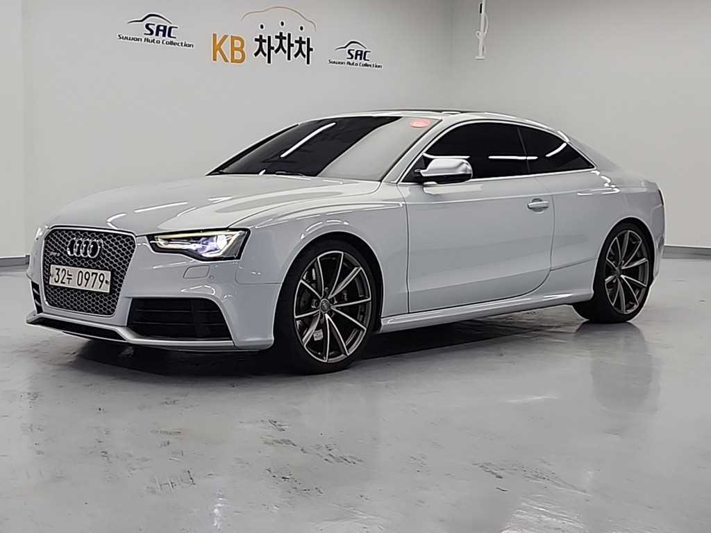 아우디 RS5 4.2 FSI 콰트로 - 이미지 5