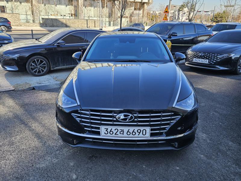 현대 쏘나타(DN8) 하이브리드 2.0 HEV 프리미엄 플러스 - 이미지 16