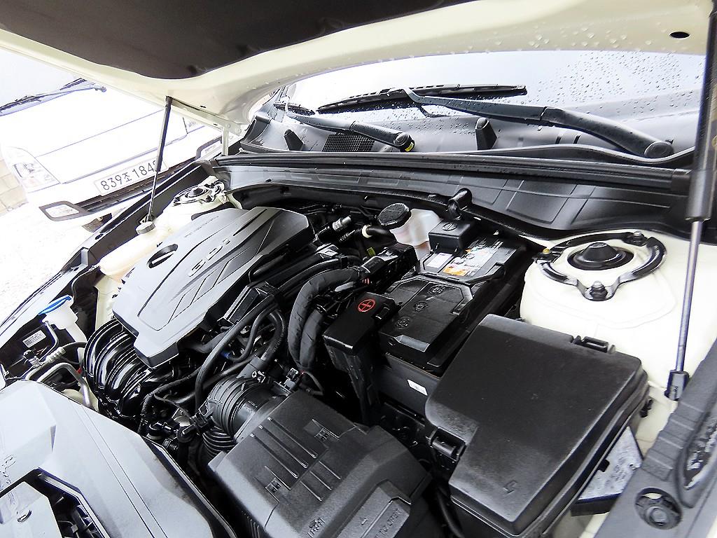 기아 K8 2.5 GDI 시그니처 - 이미지 17